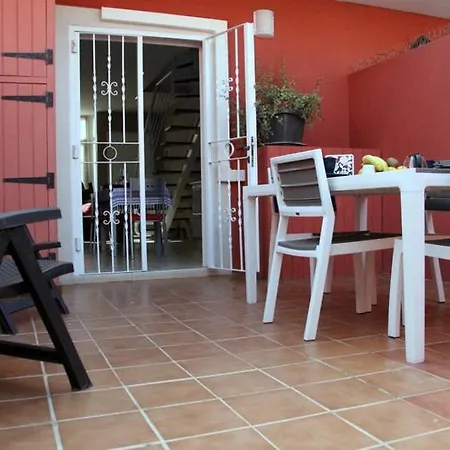 Duplex Isabel Costa De Antigua